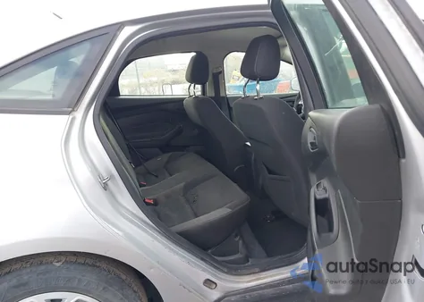 2012 Ford Focus Se z USA, uszkodzony, nr VIN 1FAHP3F26CL106812